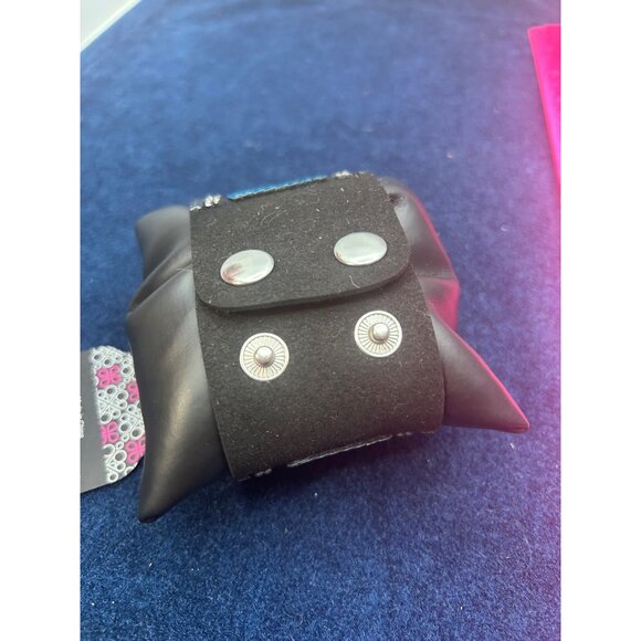 Paparazzi Snap Closure Mermaid Sequin Cuff Bracelet Black Faux Leather & Blue Sh - Picture 2 of 6